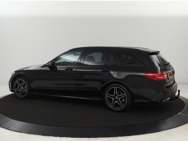 Mercedes-Benz C-KLASSE 160 AMG Upgrade Edition | Trekhaak | Stoelverwarming | Night Pack | Carplay | Sfeerverlichting | Digital Cockpit | Leder/Alcantara | Navigatie | Camera | Park Assist