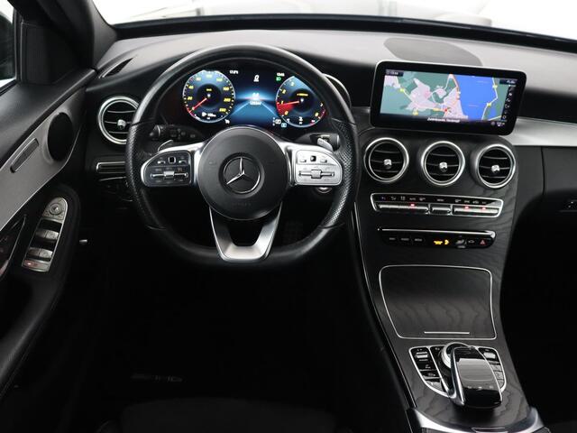 Mercedes-Benz C-KLASSE 160 AMG Upgrade Edition | Trekhaak | Stoelverwarming | Night Pack | Carplay | Sfeerverlichting | Digital Cockpit | Leder/Alcantara | Navigatie | Camera | Park Assist