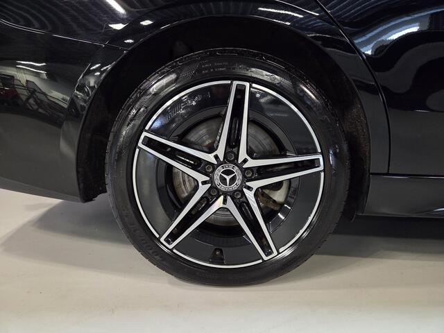 Mercedes-Benz C-KLASSE Estate 300 e AMG Line 18"/Trekhaak/Adaptieve cruise/LED/Stoelverwarming/Camera/Elektrische klep/Dodehoek/Sfeerverlichting