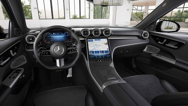 Mercedes-Benz C-KLASSE Limousine 300e Business Solution AMG Premium PLUS | Panorama dak | Trekhaak