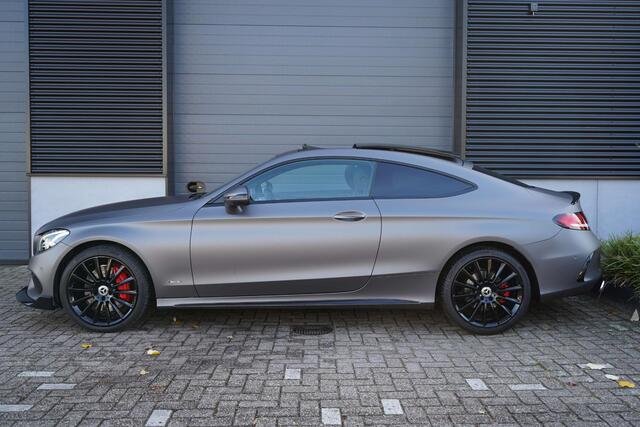 Mercedes-Benz C-KLASSE Coupé C300 AMG line /Pano/Burmester/360 cam/Full option!