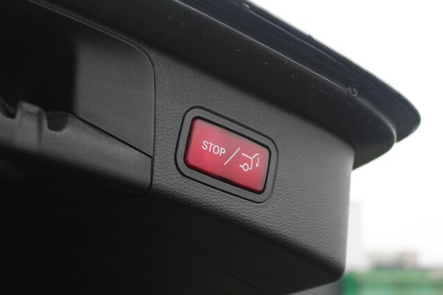 Mercedes-Benz C-KLASSE Estate 200 Business Solution AMG 184pk | Incl. 12 maanden garantie 1e Eigenaar | 360 Camera | Stoelverwarming | Apple Carplay | Sportstoelen Leer | LED verlichting | Zwarte hemel | Elektr. kofferbak | Navigatie | Cruise control | Virtual cockpit | Bomvoll