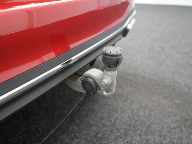 Mercedes-Benz C-KLASSE Estate 300 e AMG Line Plug In Hybrid 313pk Dealer O.H PHEV | Trekhaak af Fabriek | Adaptive Cruise | 360 Camera | Digital LED | Burmester Soundsystem | Alcantara Sportstoelen Verwarmd | Sfeerverlichting | Keyless |