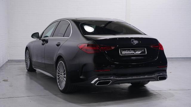 Mercedes-Benz C-KLASSE 180 AMG Line AMG-pakket ECC ACC DAB PDC v+a 1e eigenaar NAP apple-carplay digitale-cockpit camera verkeersborden herkenning 19"LMV stoelverwarming Full-map navi