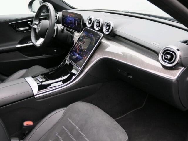 Mercedes-Benz C-KLASSE Estate 180 Star Edition AMG Line | Panoramadak | 360° Camera | Memorypakket | Sfeerverlichting | Keyless Go | Dode Hoek Ass | Inclusief 24 maanden Mercedes-Benz Certified garantie voor Europa.