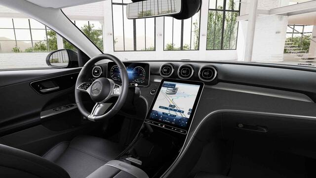 Mercedes-Benz C-KLASSE 300 e Luxury Line Limited | Trekhaak | Stoelverwarming | 360 camera | Keyless | Distronic |