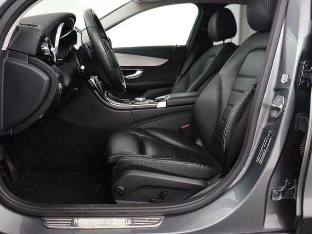 Mercedes-Benz C-KLASSE 350e Lease Edition Plus | 60.800km NAP | Leder | Adaptive cruise | Stoelverwarming | Camera | Sfeerverlichting | Full LED | Luchtvering | Navigatie | PHEV | Plug In