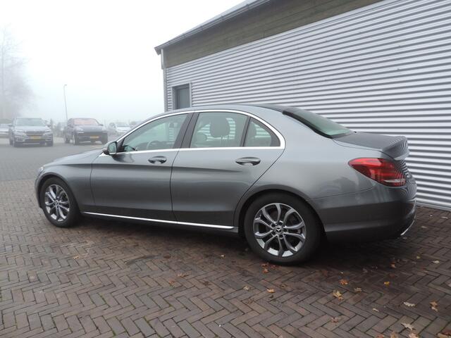 Mercedes-Benz C-KLASSE 180 Business Solution LAGE KM