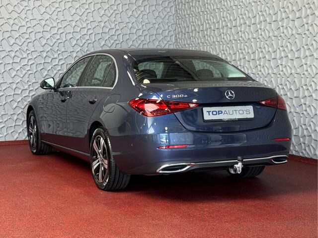 Mercedes-Benz C-KLASSE 300e 313PK PHEV 12/2024 AVANTGARDE TREKHAAK HALF LEER CAMERA ELEK/STOEL/VERWARMD 12/2024 PHEV PLUG IN HYBRIDE phev