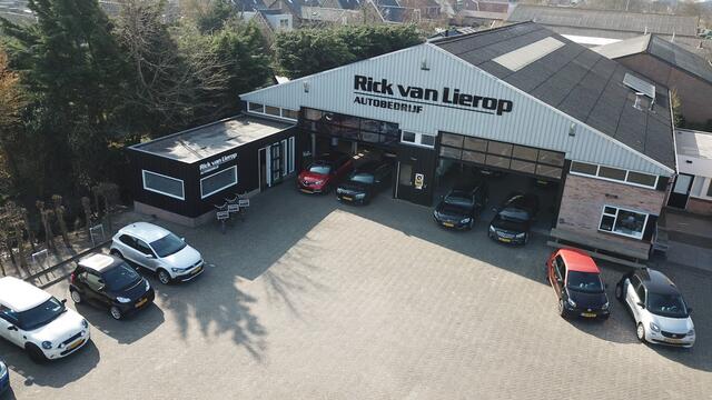 Mercedes-Benz C-KLASSE Estate 180 Star Edition AMG Line | NL-Auto | Fabrieksgarantie | Memory