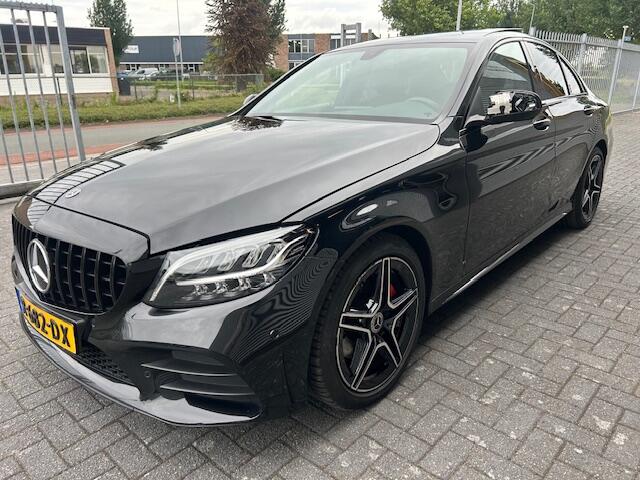 Mercedes-Benz C-KLASSE 180 Advantage Pack AMG -Line Panorama