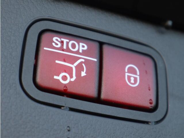 Mercedes-Benz C-KLASSE Estate 300 e AMG Line