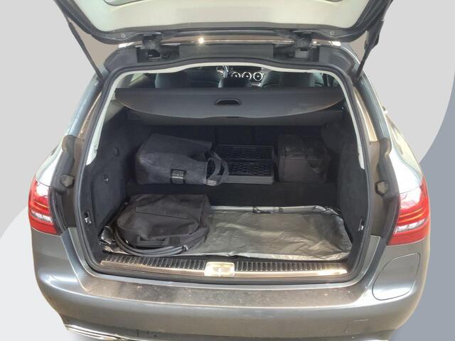 Mercedes-Benz C-KLASSE Estate 300 e Avantgarde 320pk PHEV | Trekhaak | Adaptive cruise control | Stoelverwarming | Dodehoeksensoren | Elektrische stoelen met geheugenfunctie | Head up Display |