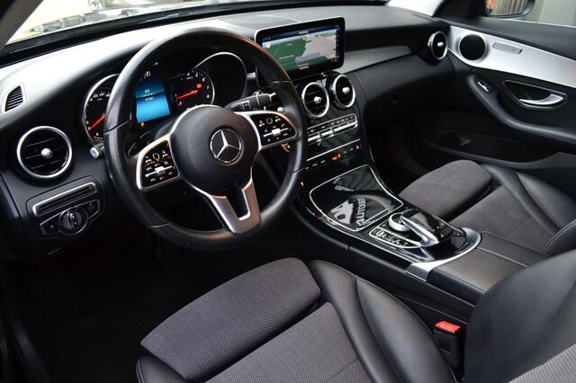 Mercedes-Benz C-KLASSE C180 CGI Avantgarde LED/Navi/Camera/19''