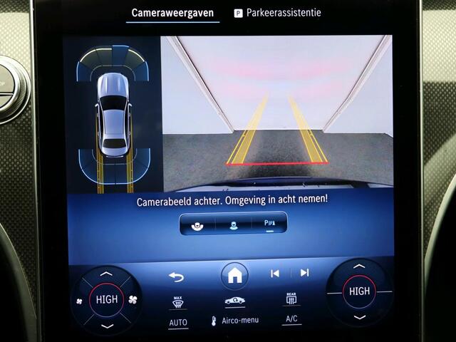 Mercedes-Benz C-KLASSE 300 e AMG Plug-In Hybride AMG Line | Night Pakket | Schuif-Kanteldak | Alarm | Sfeerverlichting | Dodehoek Assist. Inclusief 24 maanden Mercedes-Benz Certified garantie voor Europa.