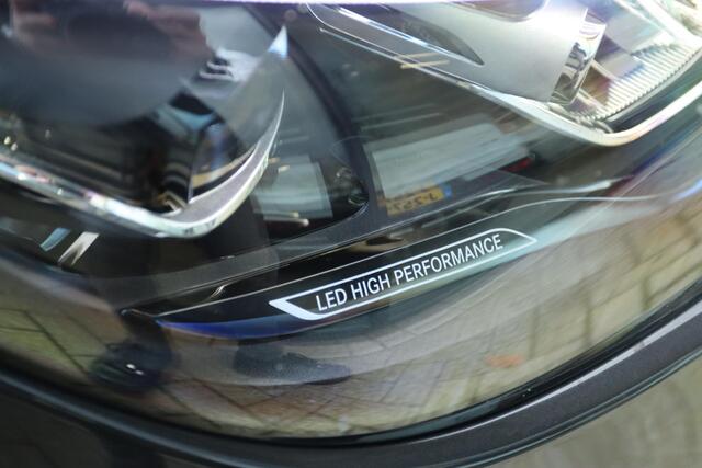 Mercedes-Benz C-KLASSE 180 AMG LINE | ACC | CAMERA | CARPLAY | VIRT. COCKPIT | LED | LEDER