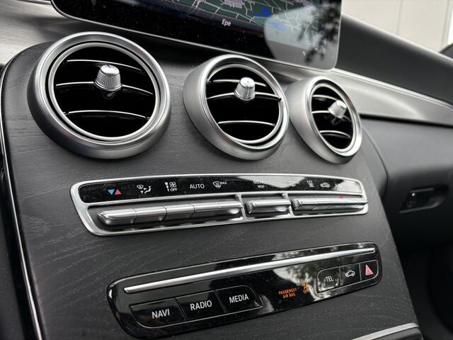 Mercedes-Benz C-KLASSE 300 e AMG - pano - camera - nap! - Apple CarPlay -