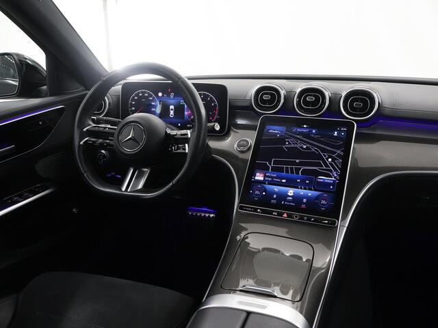 Mercedes-Benz C-KLASSE 180 AMG Line | Night | Panoramadak | Stoelverwarming | Achteruitrijcamera | 19" lichtmetalen velgen |