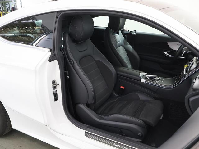 Mercedes-Benz C-KLASSE Coupé 180 Premium Plus | AMG Styling | Panoramadak | Stoelverwarming | LED Koplampen | Sfeerverlichting | Parkeerassistent