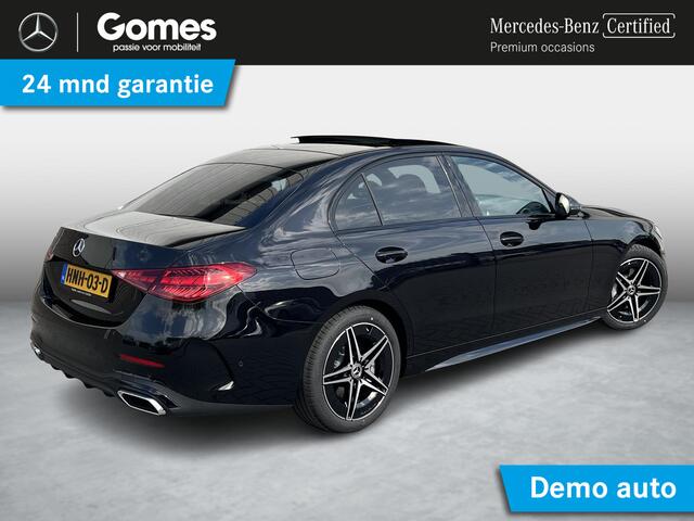 Mercedes-Benz C-KLASSE 180 Star Edition AMG | Night Pakket | Panoramadak | Sierdelen Lindehout Antraciet | Apple CarPlay | Android Auto | Dodehoekassistent | Elektrisch Verstelbare Stoelen + Memory | Stoelverwarming | Sfeerverlichting | Achteruitrijcamera