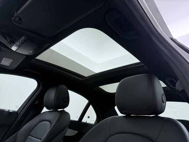 Mercedes-Benz C-KLASSE 180 AMG Sport Edition AMG Styling Panoramadak 19" Multispaaks Camera Trekhaak Automaat
