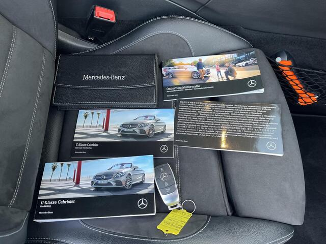 Mercedes-Benz C-KLASSE Cabrio 180 Advantage Pack / Lichtmetalen velgen 5-spaaks 18" / Voorstoelen verwarmd / Nekverwarming /