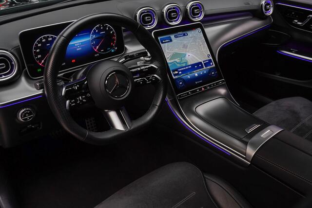 Mercedes-Benz C-KLASSE Estate 180 AMG Line Panodak Leer 360° Memory Distronic+ Matrix Laser Navi LED Nightpack Elektr. trekhaak PTS Ambient Plus Elekt. achterklep LM velgen BTW auto!