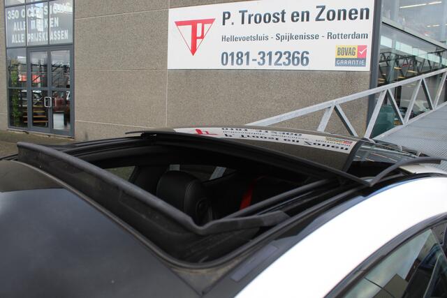 Mercedes-Benz C-KLASSE Coupé 200 AMG Line Night Edition NIEUW MODEL Automaat Panoramadak/Sfeerverlichting/Apple Carplay/Achteruitrijcamera/Stoelverwarming/Led koplampen/Cruise control