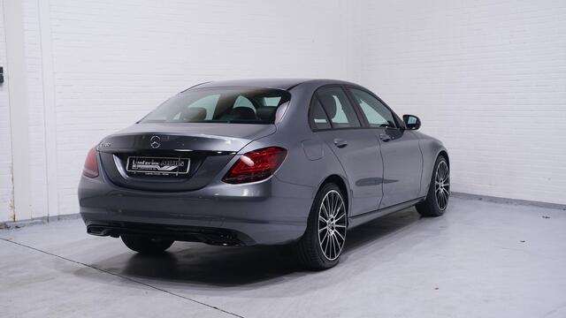 Mercedes-Benz C-KLASSE 180 Avantgarde Leder/stof Sportstoelen 19 Inch velgen Camera PDC v+a