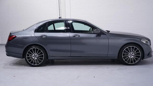 Mercedes-Benz C-KLASSE 180 Avantgarde Leder/stof Sportstoelen 19 Inch velgen Camera PDC v+a