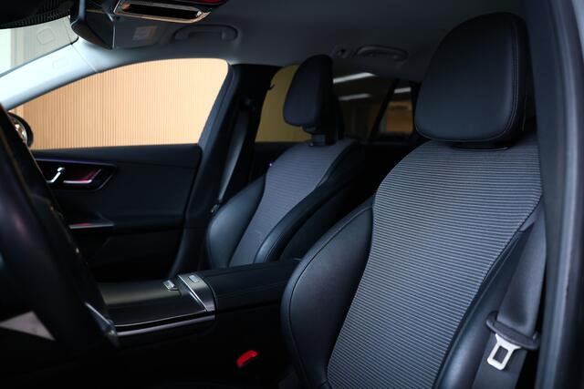 Mercedes-Benz C-KLASSE Estate 300 e Luxury Line Limited VIRTUAL ACC CARPLAY DAB LEDER '23