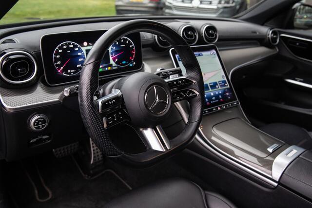 Mercedes-Benz C-KLASSE 180 AMG Line , Panoramadak, Carplay, 19 inch, Volleder