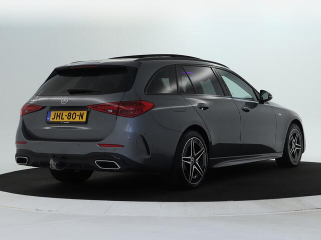 Mercedes-Benz C-KLASSE Estate 300 e AMG Plug-In Hybride AMG Line | Night Pakket | Trekhaak | Panorama Schuif-Kanteldak | Dodehoek Assist. Inclusief 24 maanden MB Certified garantie voor Europa.
