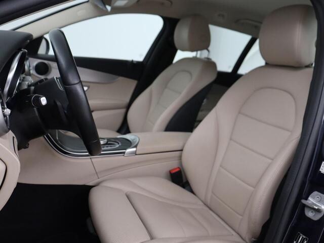 Mercedes-Benz C-KLASSE 300e Business Solution Luxury | Leder | Stoelverwarming | Camera | Digital Cockpit | Park Assist | Navigatie | Full LED | Cruise control | Bluetooth | Climate control | PHEV | Plug In
