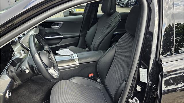 Mercedes-Benz C-KLASSE Estate 300 e Avantgarde + LED + CAMERA + MBUX