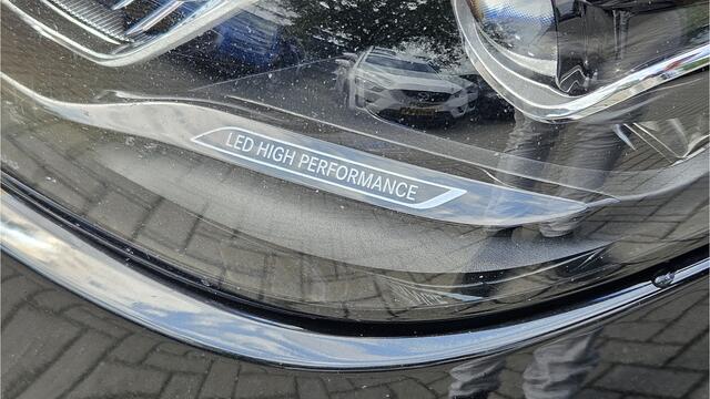 Mercedes-Benz C-KLASSE Estate 300 e Avantgarde + LED + CAMERA + MBUX