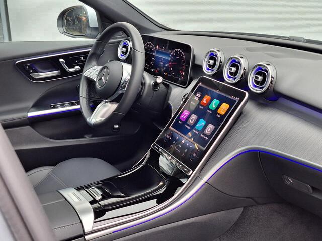 Mercedes-Benz C-KLASSE 180 Star Edition Luxury | Panoramadak | DISTRONIC Afstandsassistent | Elektrisch Verstelbare Stoelen + Memory | Dodehoekassistent | Apple CarPlay | Android Auto | Sfeerverlichting | Stoelverwarming | Elektrisch Inklapbare Buitenspiegels