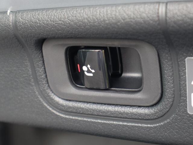 Mercedes-Benz C-KLASSE 180 Business Solution AMG