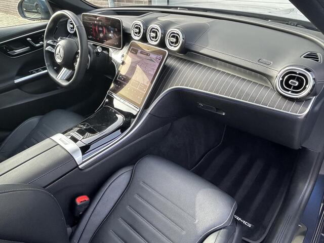 Mercedes-Benz C-KLASSE 180 AMG Line | Trekhaak | Panoramadak |