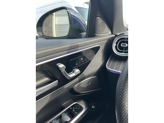 Mercedes-Benz C-KLASSE 180 AMG Line | Trekhaak | Panoramadak |