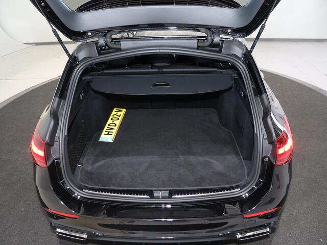 Mercedes-Benz C-KLASSE Estate 180 Star Edition AMG Line | Panoramaschuifdak | DIGITAL LIGHT | Nightpakket | Stoelventilatie/-verwarming vooraan | Panoramaschuifdak |