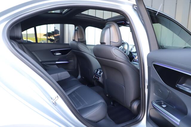 Mercedes-Benz C-KLASSE 300e AMG | 313PK | Head-up | Keyless-go | Pano | Sfeerverlichting | Memory | Digital-light | Standkachel | 2022.