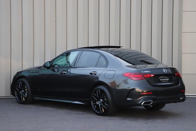 Mercedes-Benz C-KLASSE 300e AMG | 313PK | Head-up | Keyless-go | Pano | Sfeerverlichting | Digital-light | Leder | Memory | Stoelverw. | 2022.