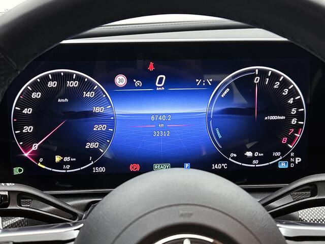 Mercedes-Benz C-KLASSE Estate 300 e AMG Line Trekhaak | Achteruitrijcamera | Digitale radio DAB+ | Sfeerverlichting | Inclusief 24 maanden MB Certified garantie voor Europa.