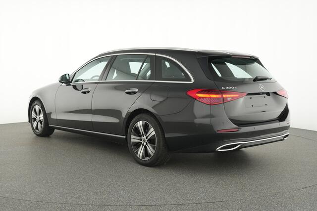 Mercedes-Benz C-KLASSE Estate 300 e Plug-In Hybride Trekhaak | Panorama Schuif-Kanteldak | Memory Voorstoelen | Ledkoplampen | Parkeerpakket met 360°-camera. Inclusief 24 maanden MB Certified garantie voor Europa.