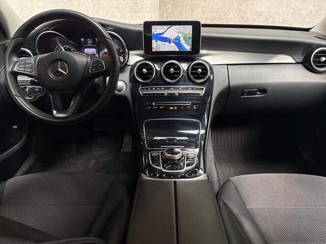 Mercedes-Benz C-KLASSE 180 Sport 156Pk automaat (NAVIGATIE, CAMERA, CRUISE, SPORTSTOELEN, LED KOPLAMPEN, NIEUWE APK, NIEUWSTAAT)