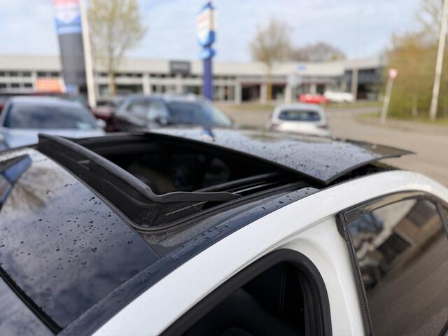 Mercedes-Benz C-KLASSE 180 Business Solution AMG | Pano | Trekhaak