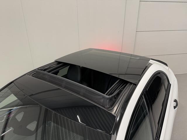 Mercedes-Benz C-KLASSE AMG 63 S E Performance PANO/TREKHAAK/BURMESTER/VENTILATIE+MEMORY/360CAMERA/20"AMG/LASER/ACC/OPALITHWEISS METALLIC/AUTO VERKEERT IN ABSOLUTE NIEUWSTAAT/BTW-AUTO