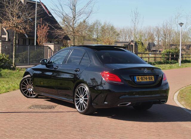 Mercedes-Benz C-KLASSE 200 Premium Plus Pack | AMG Line | Panoramadak | Camera | Burmester | Sfeerverlichting |