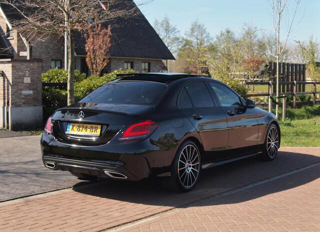 Mercedes-Benz C-KLASSE 200 Premium Plus Pack | AMG Line | Panoramadak | Camera | Burmester | Sfeerverlichting |